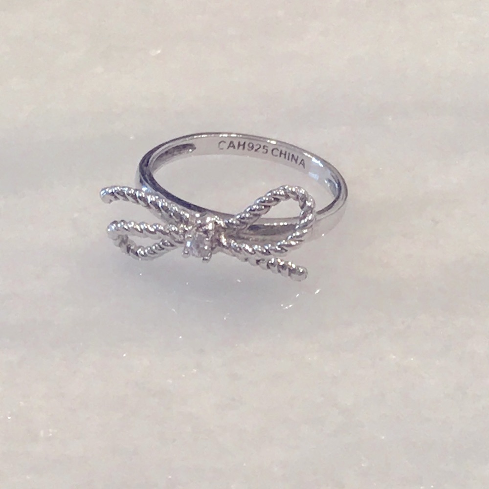 Bow Ring crystal inset, size 6